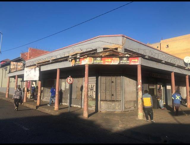 BUSINESS FOR SALE IN LA ROCHELLE